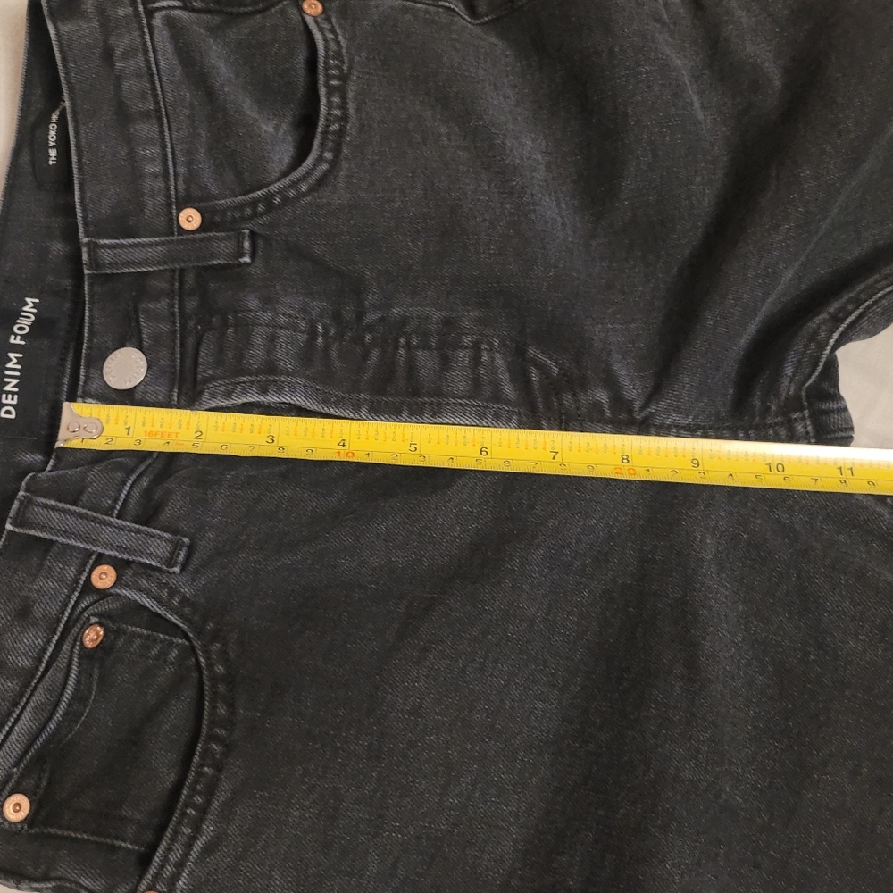 Aritzia Denim Forum the Yoko High-rise slim jeans,Black eyeliner,26/28L - Picture 9 of 16